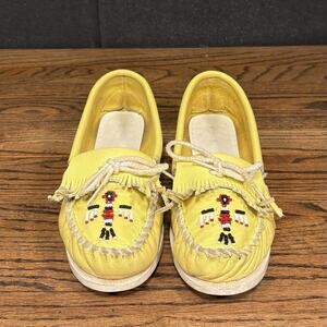 Vintage Minnetonka 1780 Yellow Leather Native Beading Moccasins Women’s 7 USA